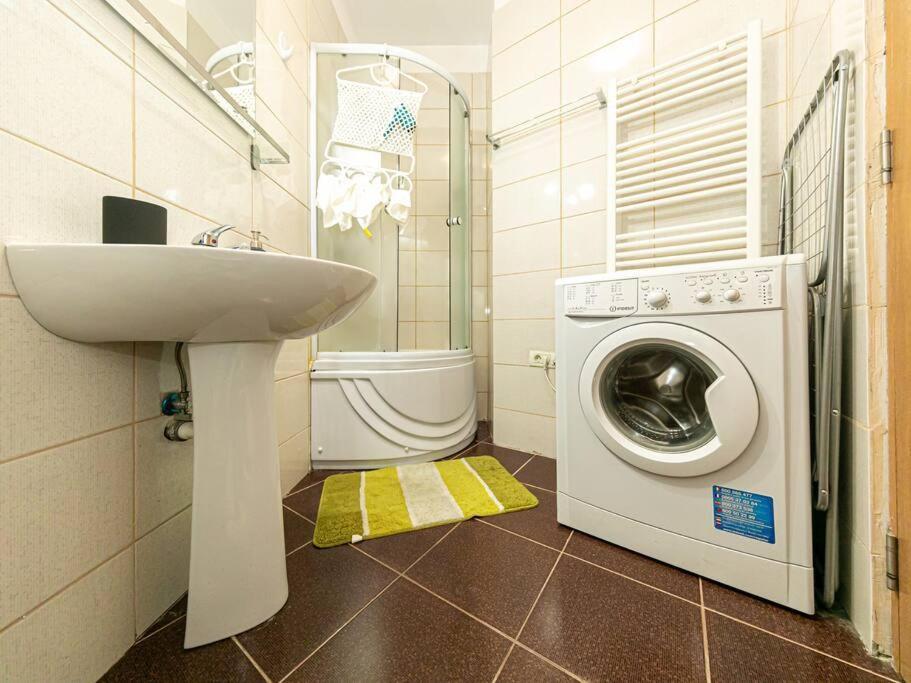 Central Studio Bucur Бухарест Экстерьер фото